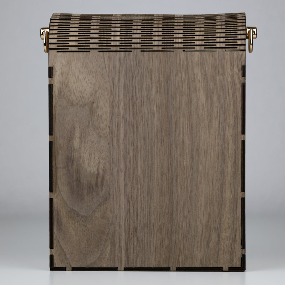 Holz Handtasche mit Baby Kuh – Ein Kunstwerk aus Walnussholz